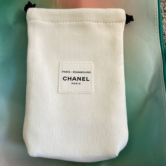 Chanel makeup bundle - Picture 2 of 4